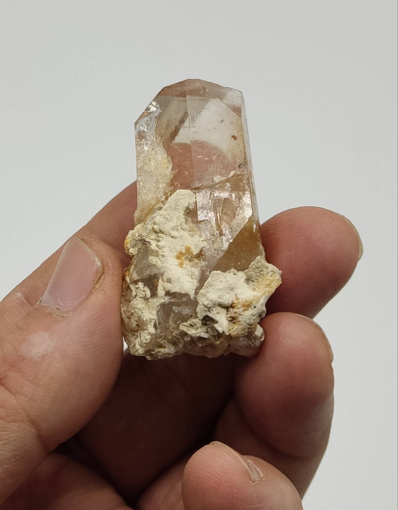 REPAIRED light peach color Topaz crystal 46 grams