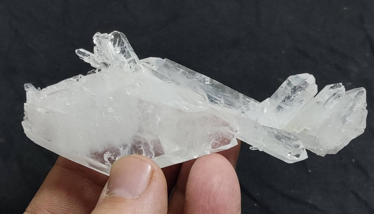 Unique shape Faden Quartz crystal 81 grams