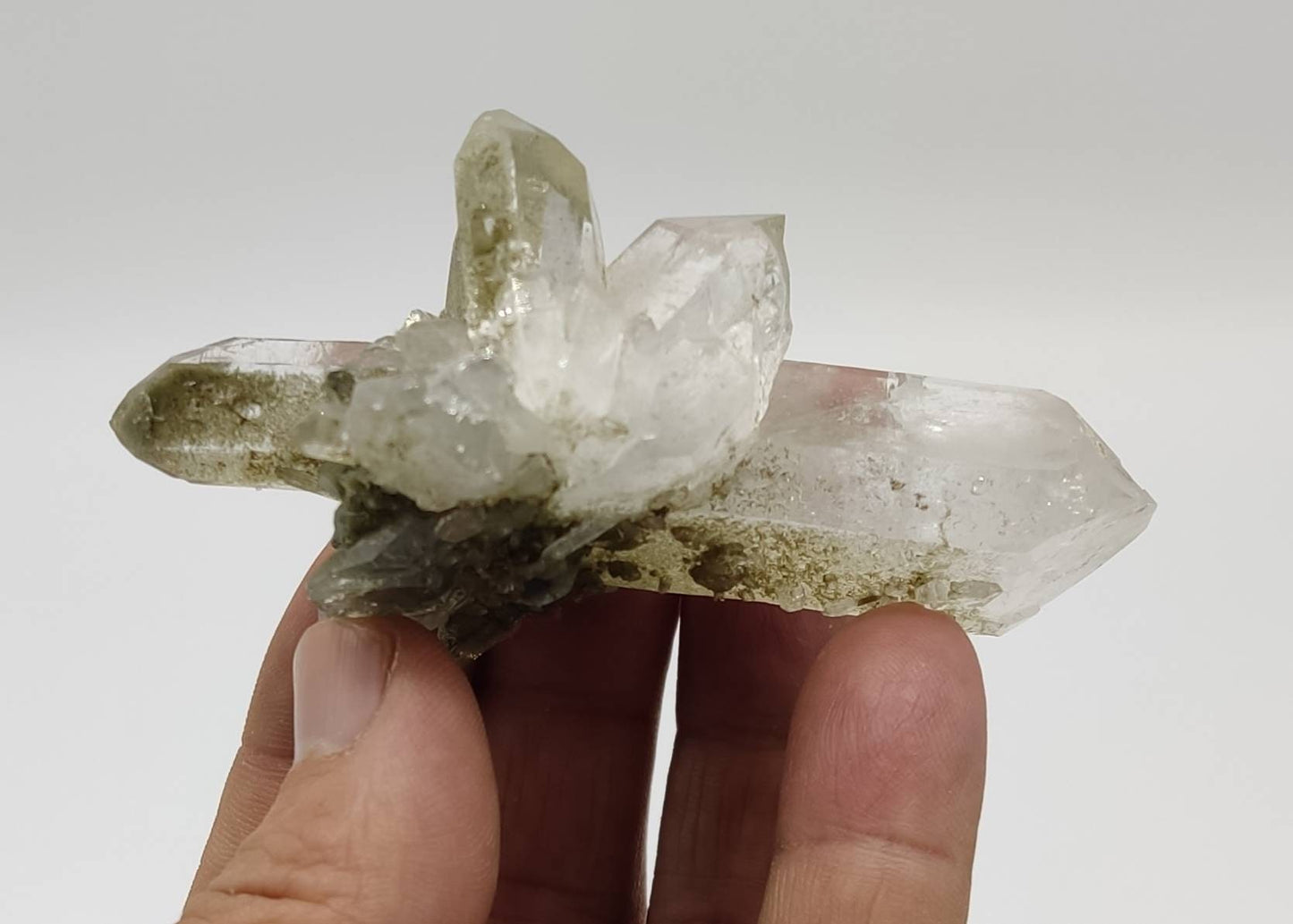 An Aesthetic Natural beautifully terminated Chlorite Quartz crystals cluster 104 grams