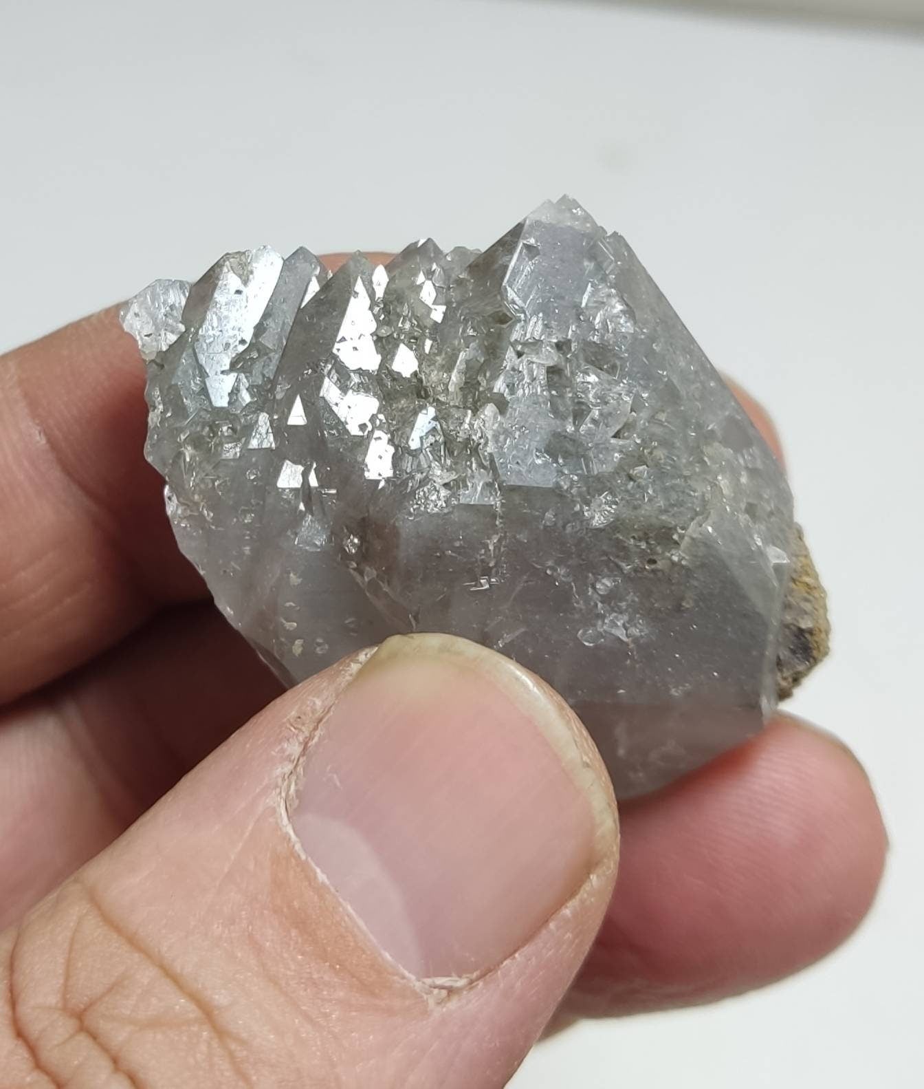 Terminated lodolite-chlorite quartz 37 grams