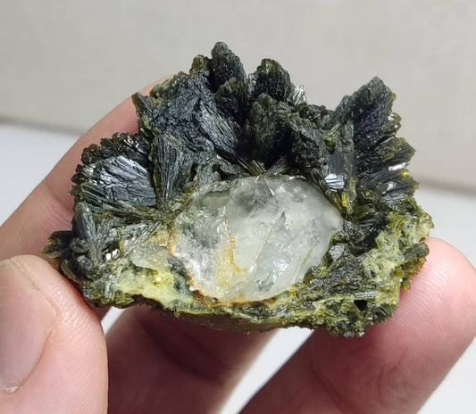 An amazing quartz and Epidote cluster with beautiful terminations 52 grams
