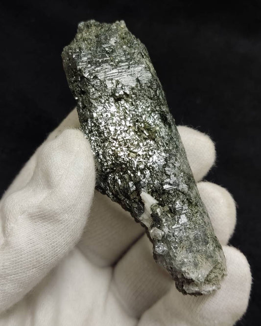 An Aesthetic Natural beautifully terminated Chlorite Quartz crystals specimen 93 grams