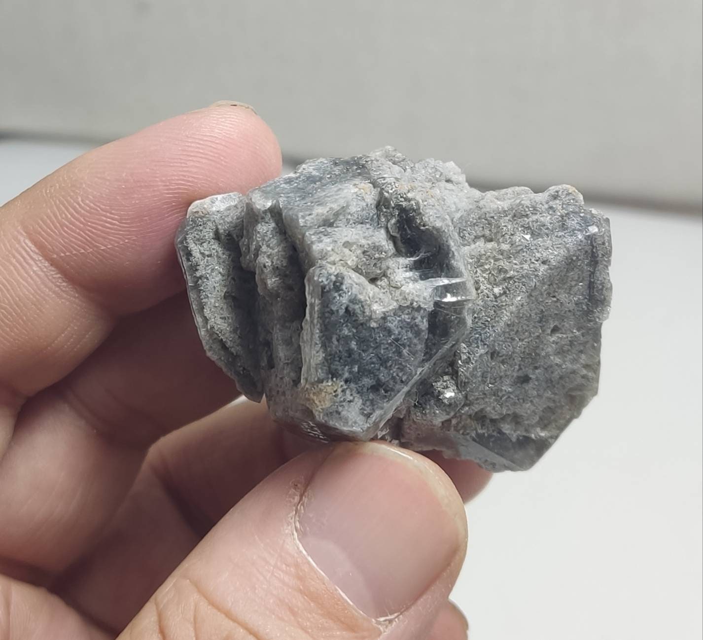 Terminated lodolite quartz 60 grams