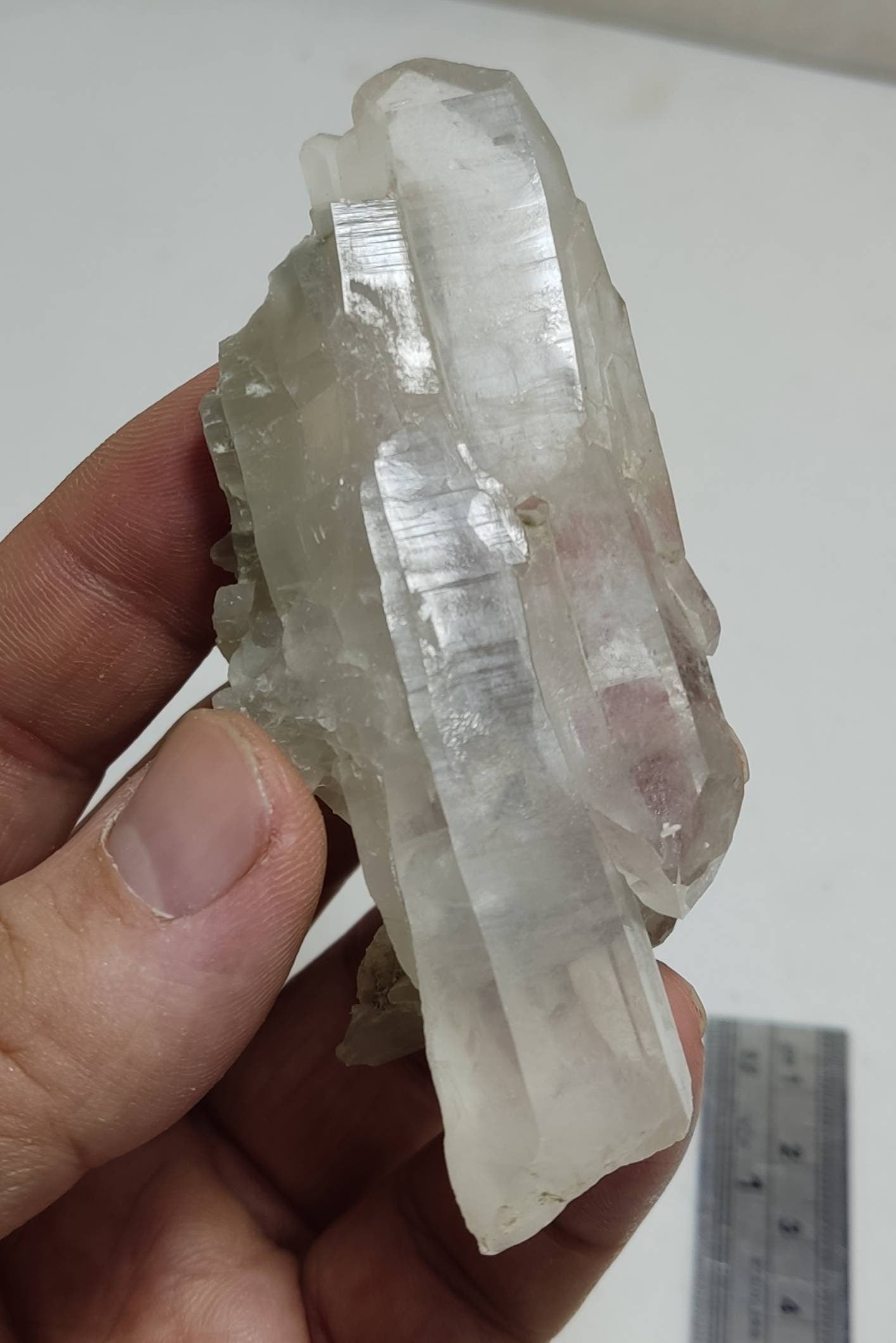 An amazing specimen of terminated Quartz Crystals cluster 84 grams