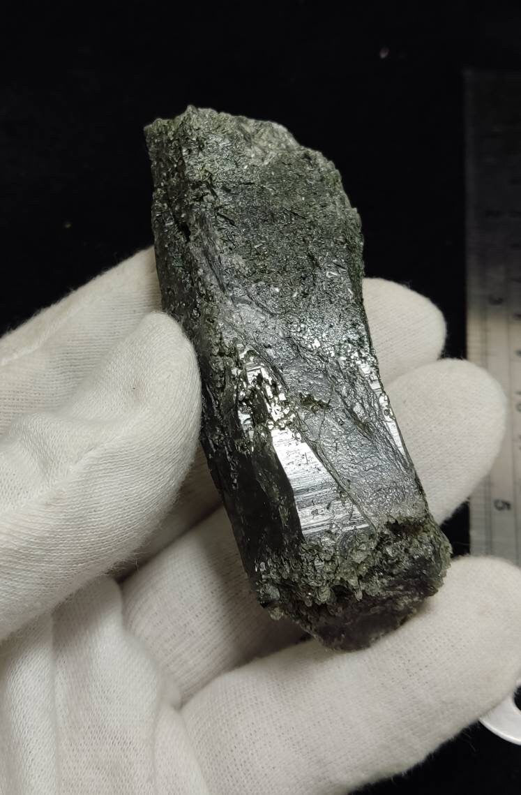 An Aesthetic Natural beautifully terminated Chlorite Quartz crystals specimen 113 grams