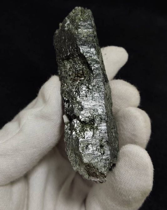 An Aesthetic Natural beautifully terminated Chlorite Quartz crystals specimen 93 grams