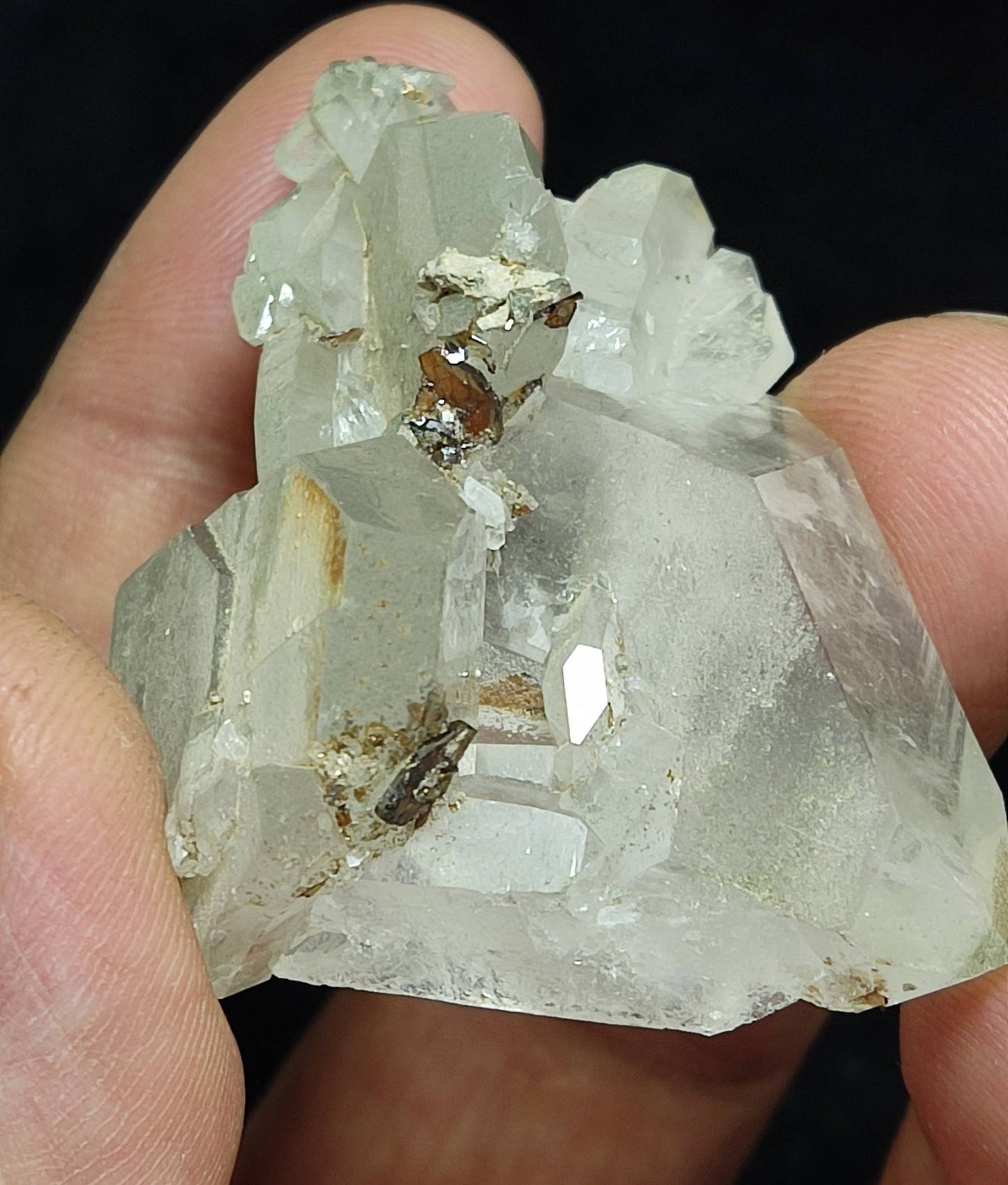 Quartz crystal with brookite 43 grams