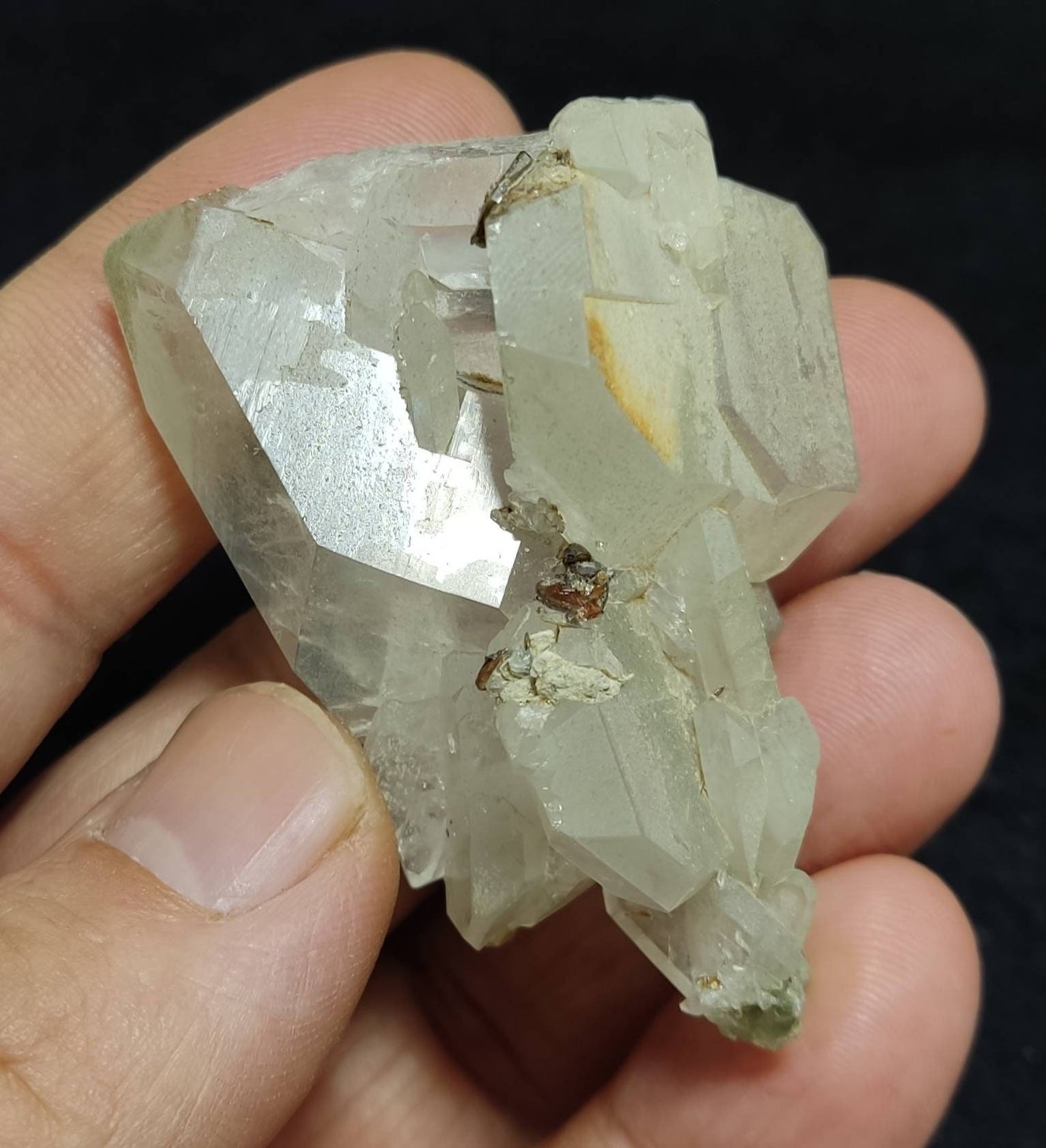 Quartz crystal with brookite 43 grams