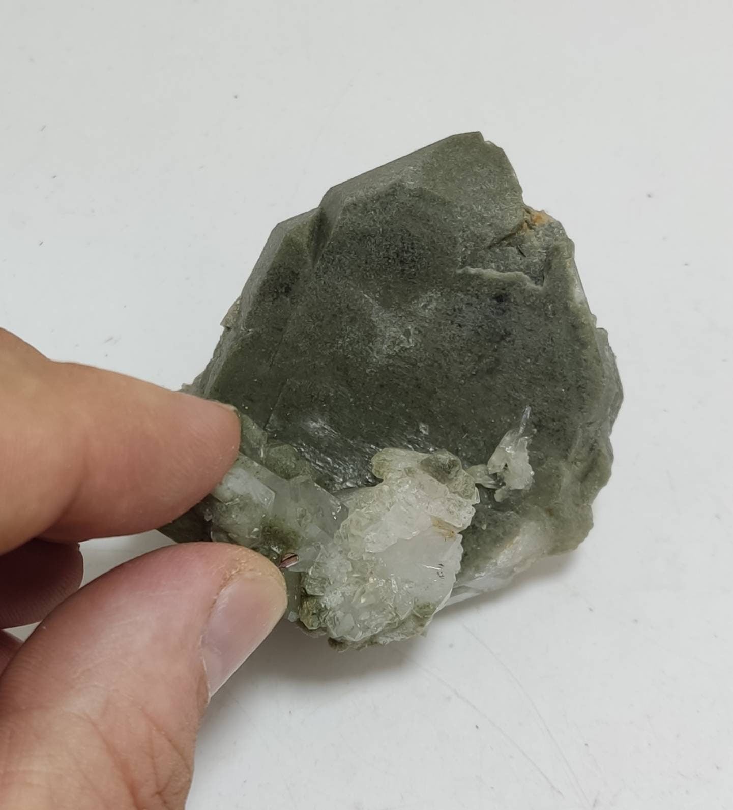 An Aesthetic Natural specimen of beautifully terminated Chlorite Quartz 112 gram