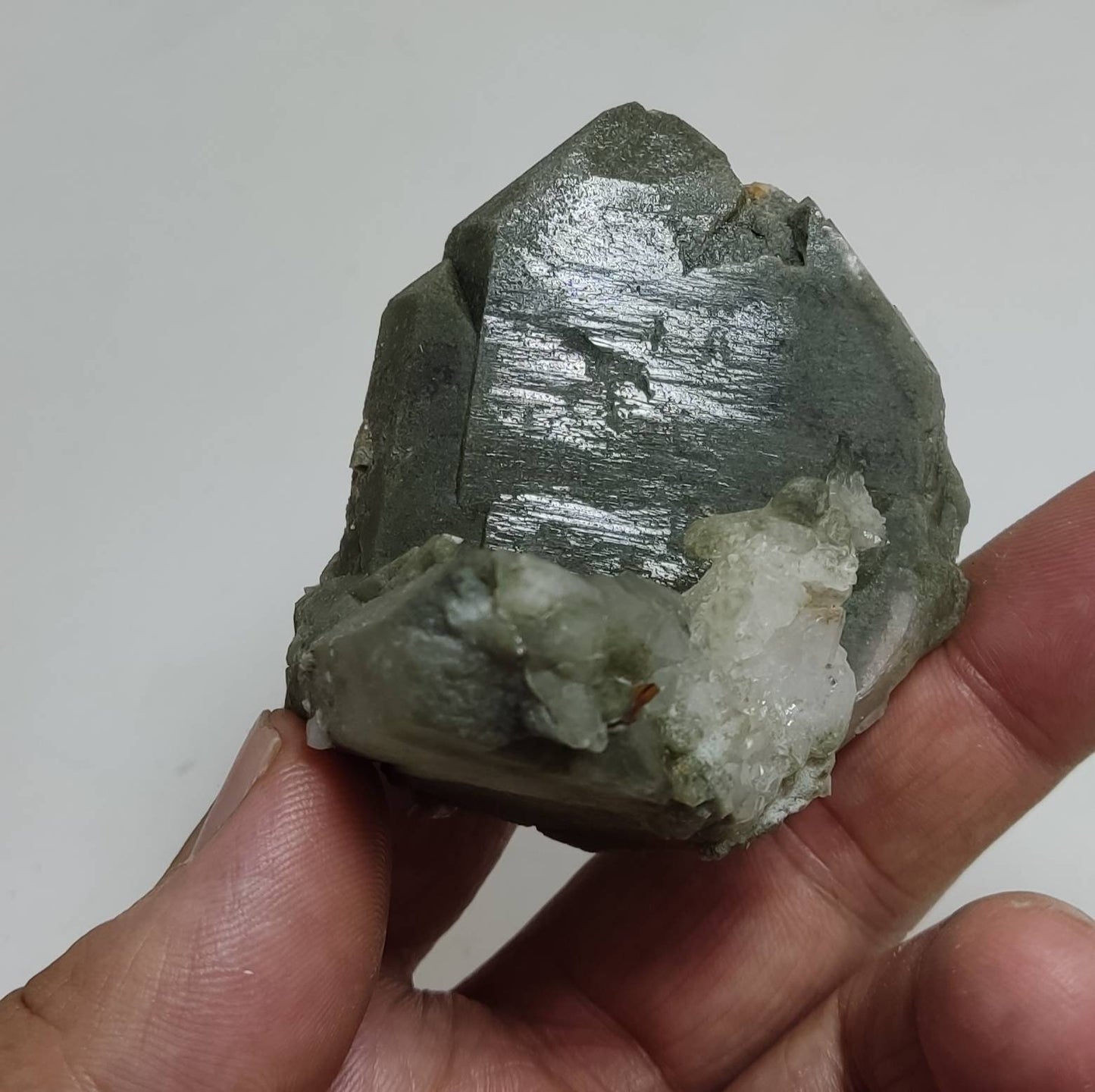 An Aesthetic Natural specimen of beautifully terminated Chlorite Quartz 112 gram