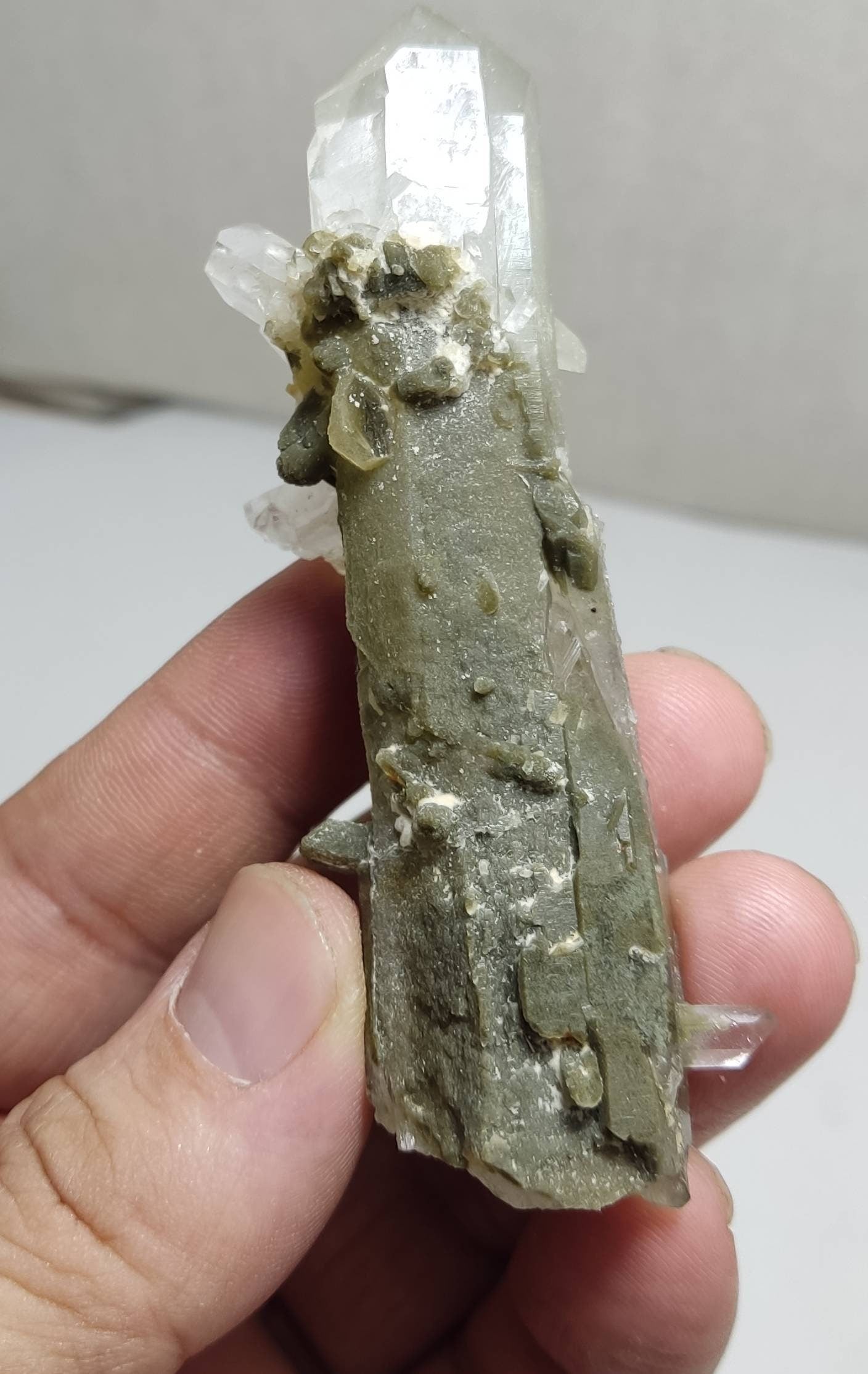 An Aesthetic Natural specimen of beautifully terminated Chlorite Quartz 73 gram