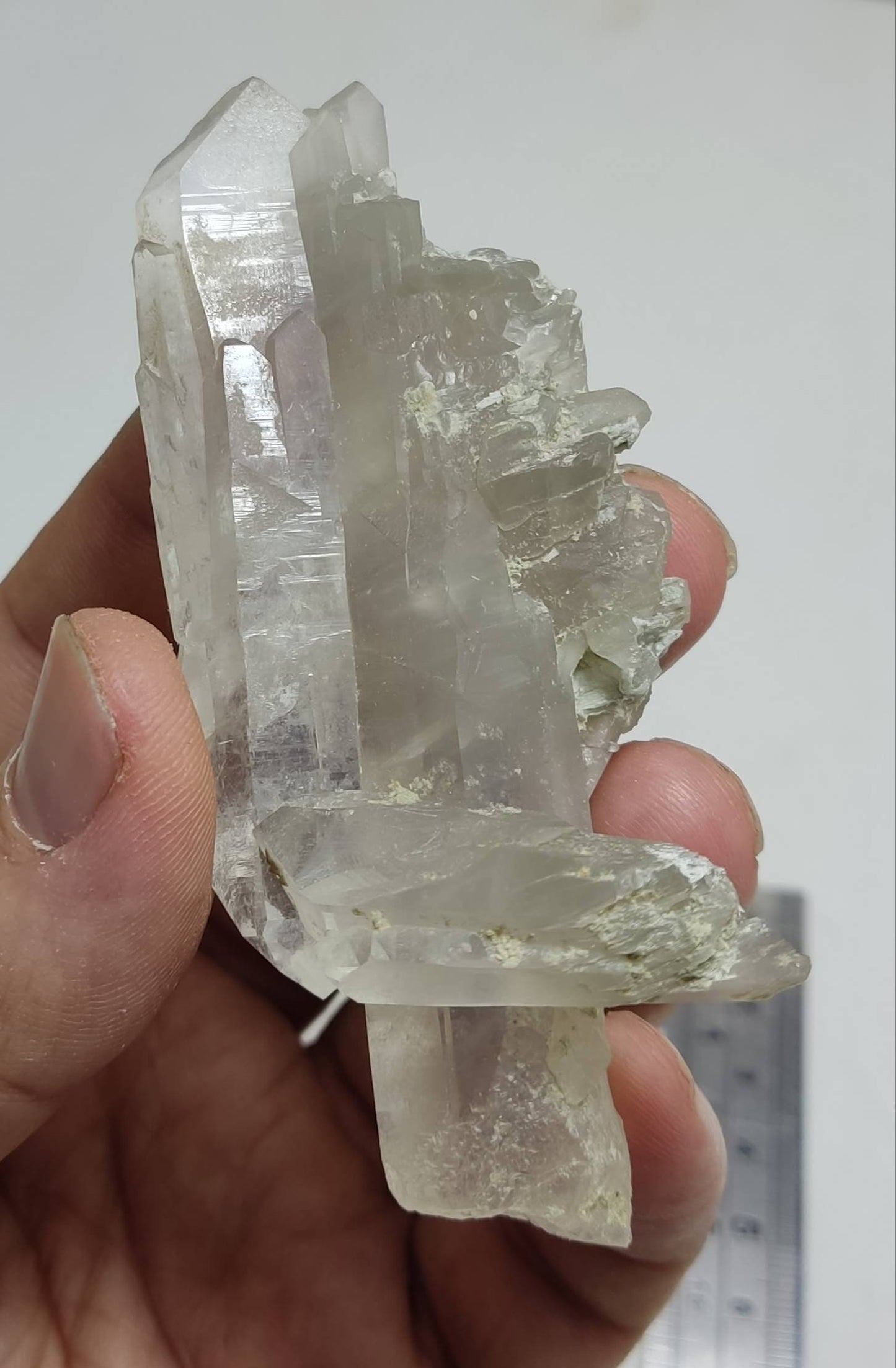 An amazing specimen of terminated Quartz Crystals cluster 84 grams