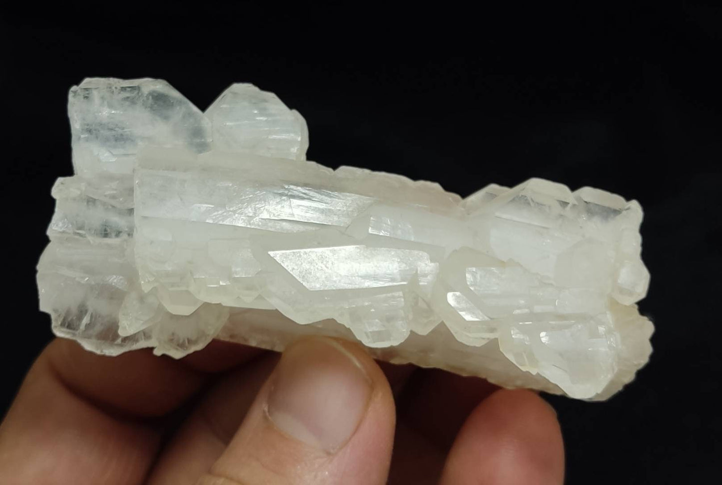 Single beautiful terminated Faden Quartz crystals specimen 72 grams