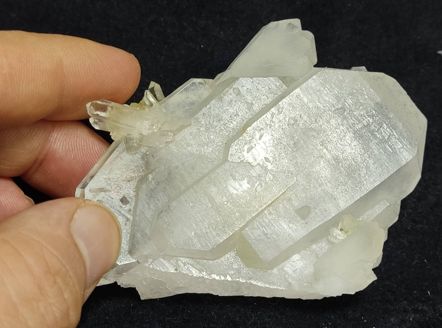 Single beautiful terminated Faden Quartz crystals specimen 152 grams