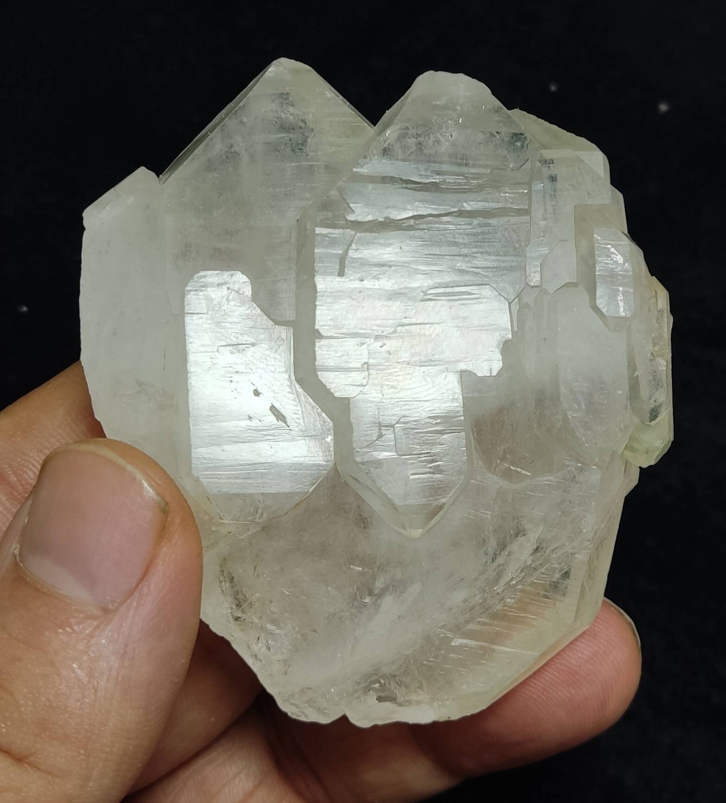 Single beautiful terminated Faden Quartz crystal specimen 135 grams