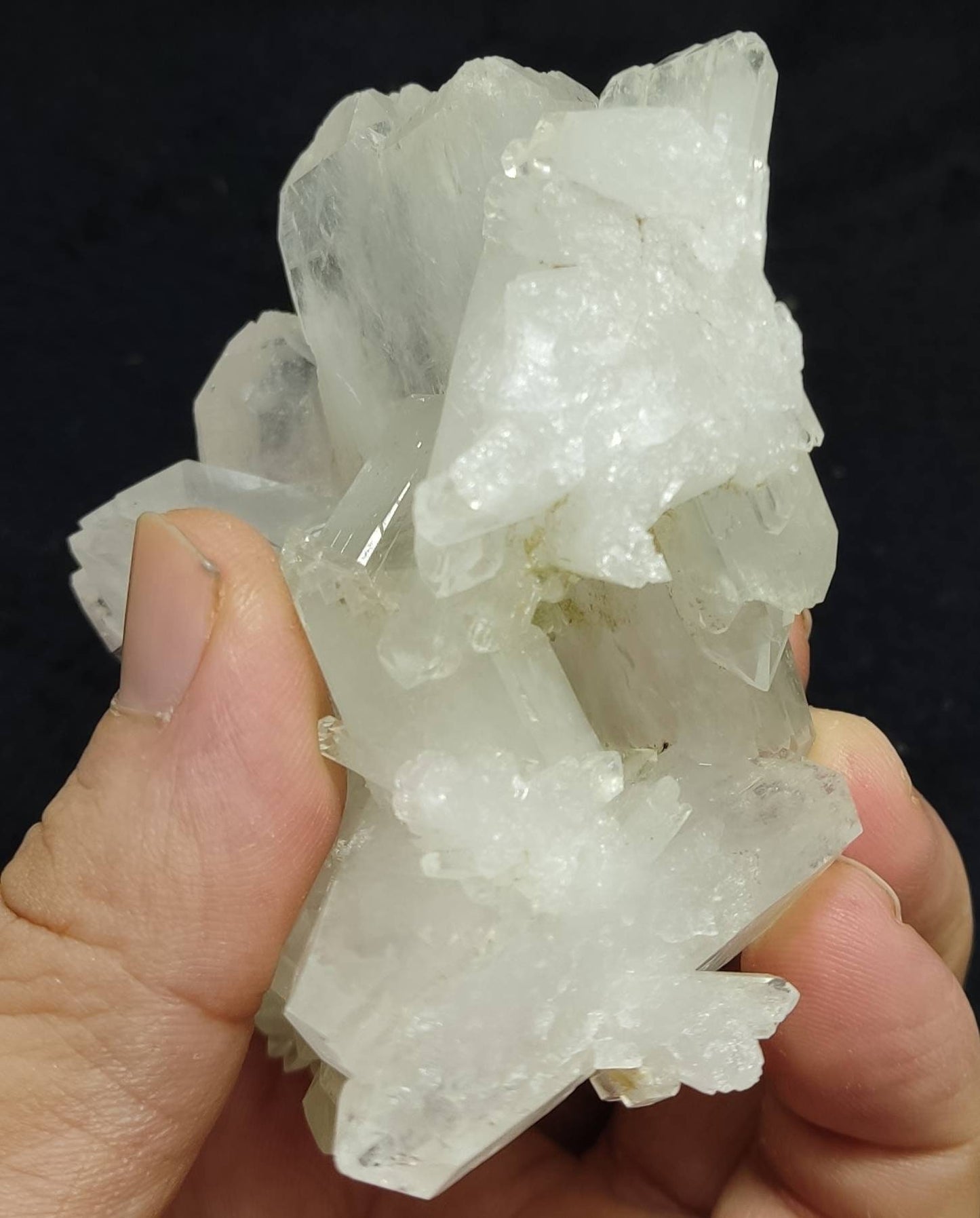Single beautiful terminated Faden Quartz crystals specimenl 265 grams
