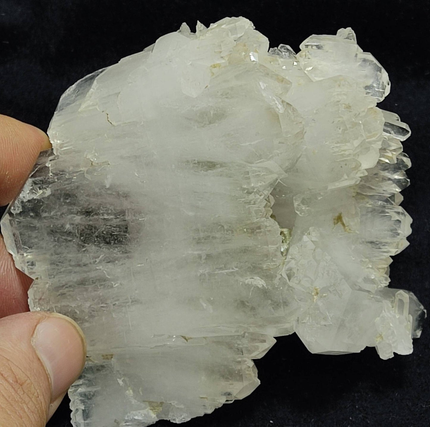 Single beautiful terminated Faden Quartz crystals specimenl 265 grams