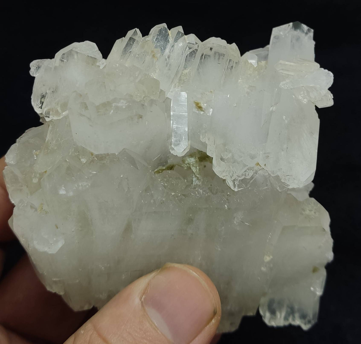 Single beautiful terminated Faden Quartz crystals specimenl 265 grams