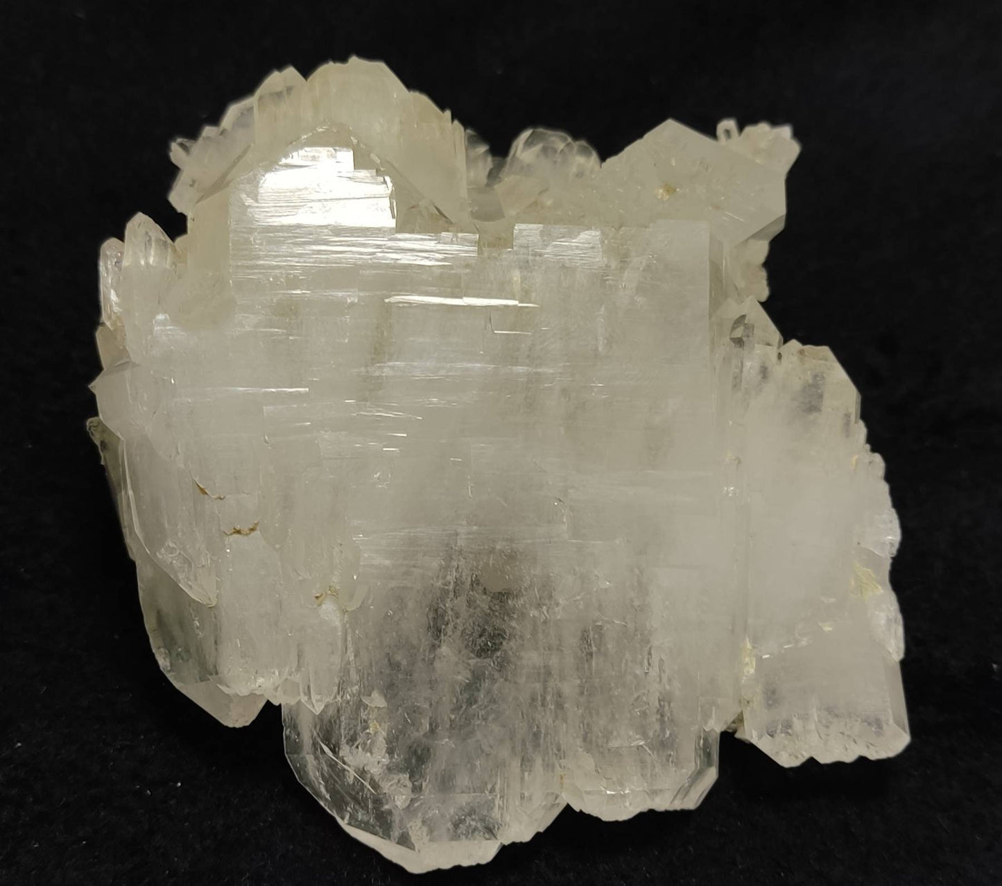 Single beautiful terminated Faden Quartz crystals specimenl 265 grams