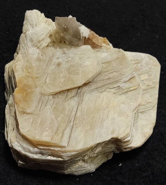 Mica variety muscovite 179 grams