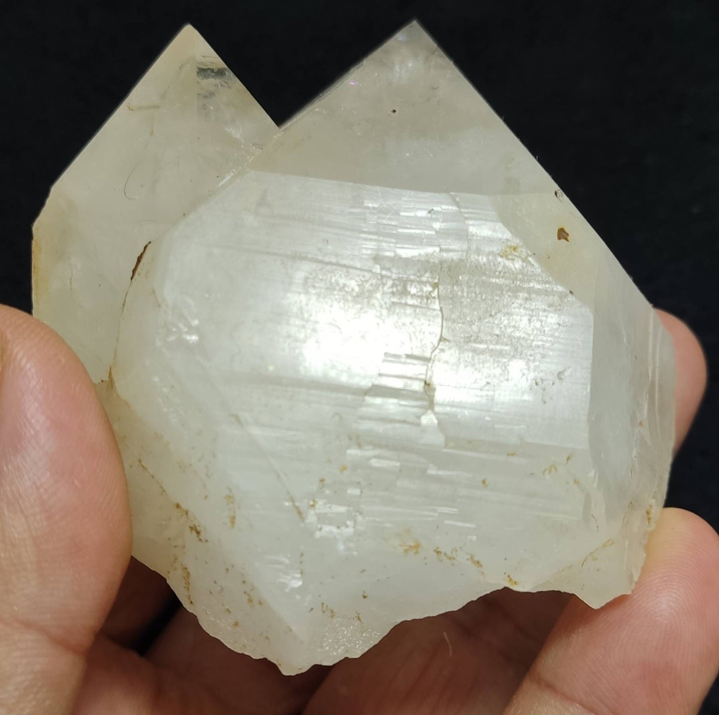 Terminated specimen of Quartz crystal 354 grams