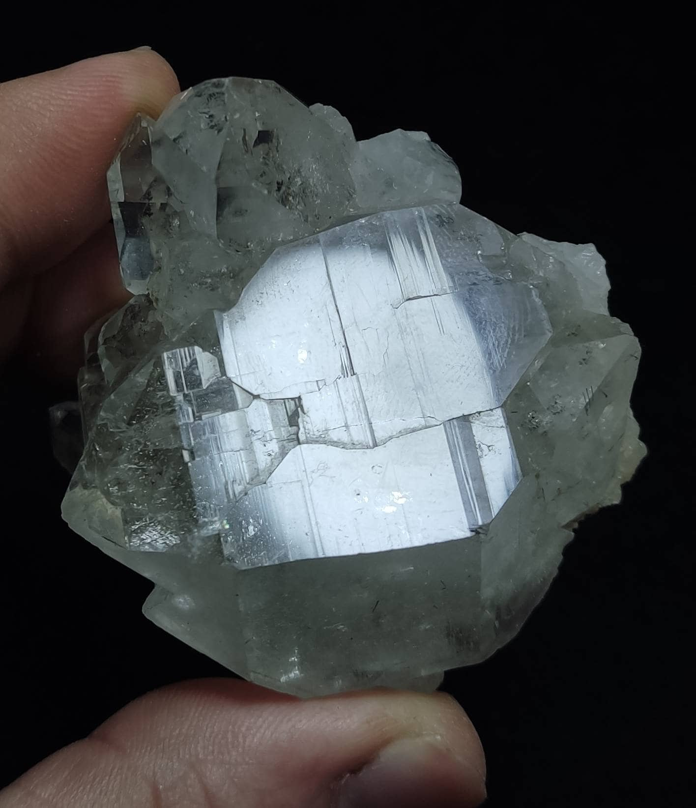 An amazing Beautiful specimen of Quartz Cluster 130 grams