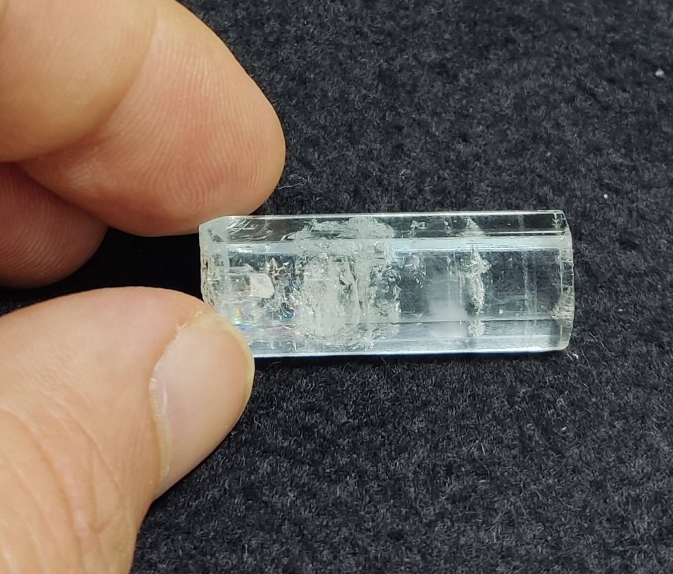 Beautiful Single well terminated Aquamarine crystal 9.3 grams