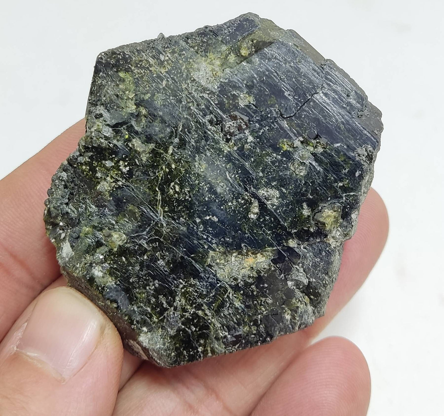lusterous Epidote crystal 115 grams
