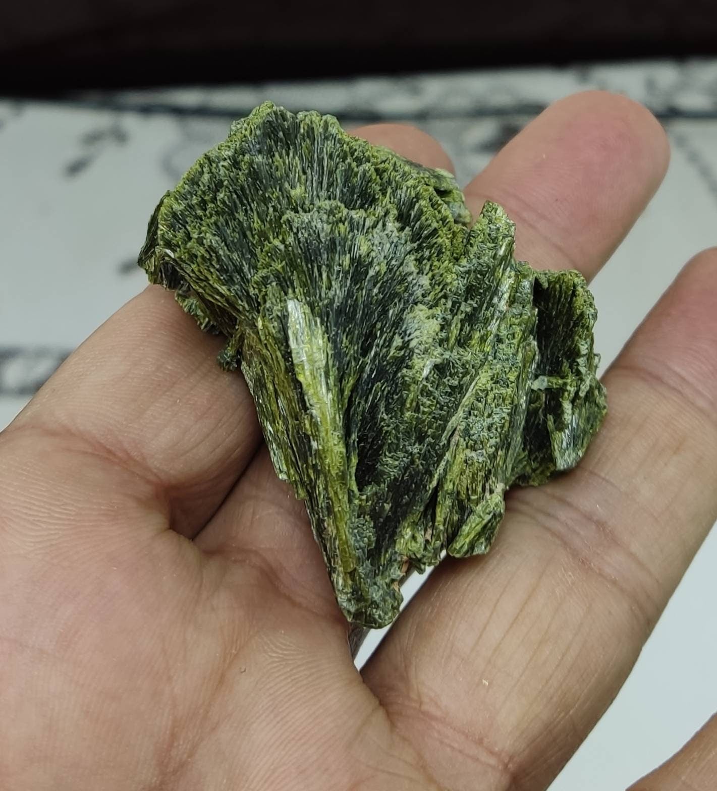 Crystal specimen of Epidote 75 grams