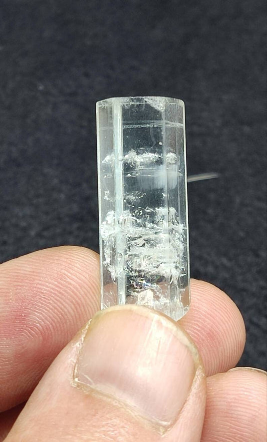 Beautiful Single well terminated Aquamarine crystal 9.3 grams