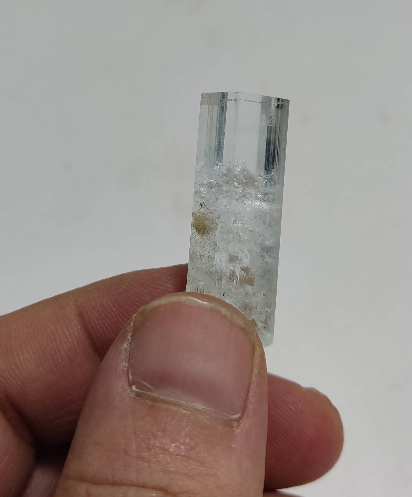 Aquamarine crystal 9.5 grams