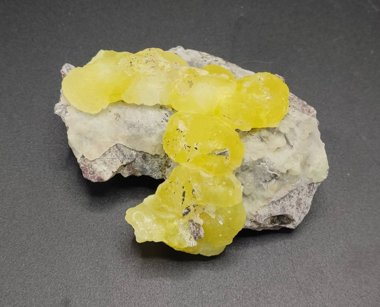 Natural yellow color Brucite on matrix 138 grams