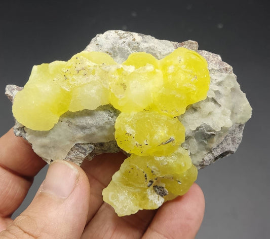 Natural yellow color Brucite on matrix 138 grams