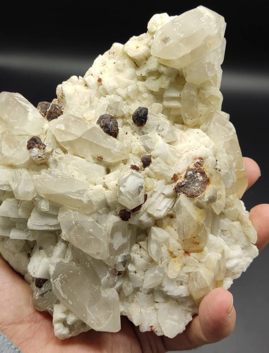 An amazing beautiful specimen of spessartine Garnet crystals on matrix of Albite with quartz 1400 grams