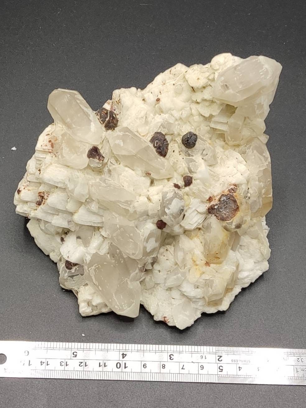 An amazing beautiful specimen of spessartine Garnet crystals on matrix of Albite with quartz 1400 grams