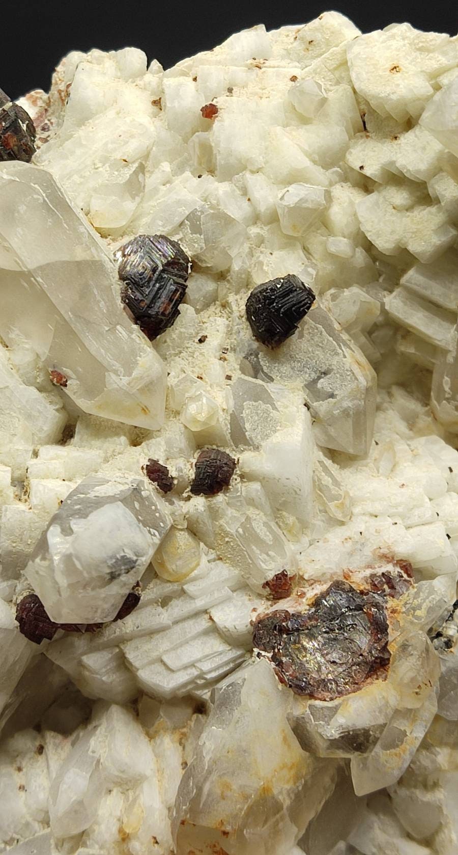 An amazing beautiful specimen of spessartine Garnet crystals on matrix of Albite with quartz 1400 grams