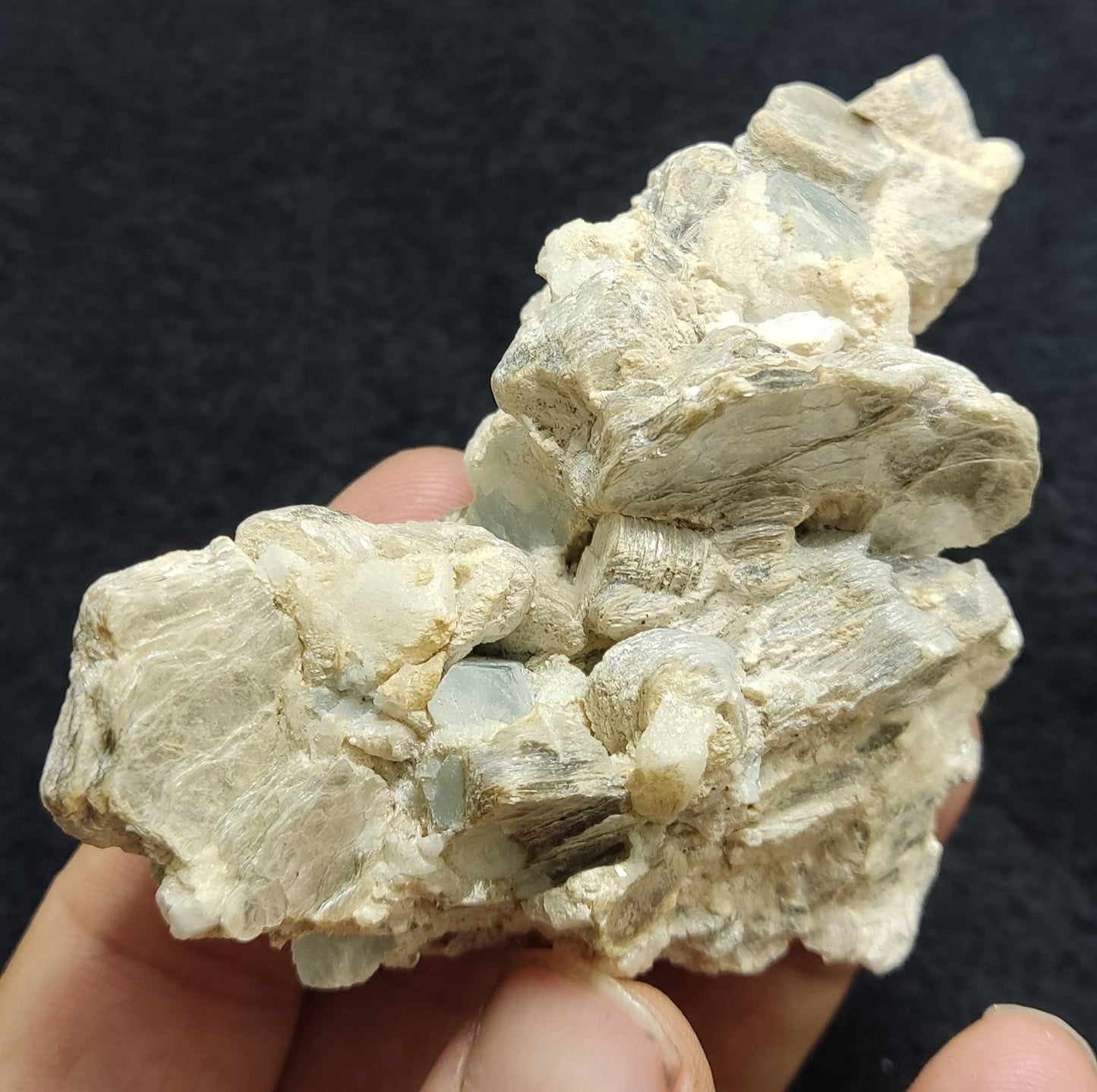 An aesthetic Specimen of muscovite cluster with aquamarine 124 grams