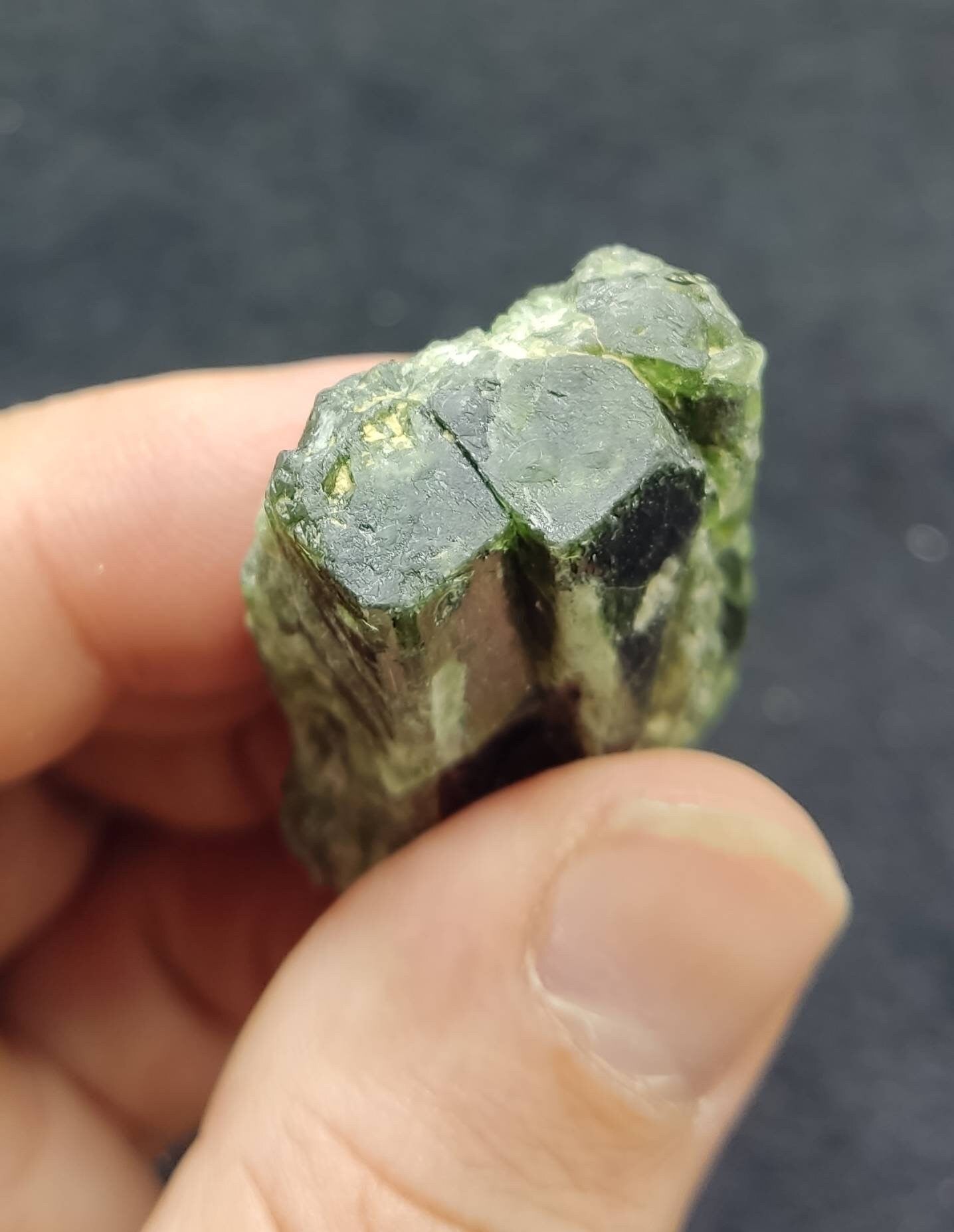An amazing specimen of diopside crystal 42 grams