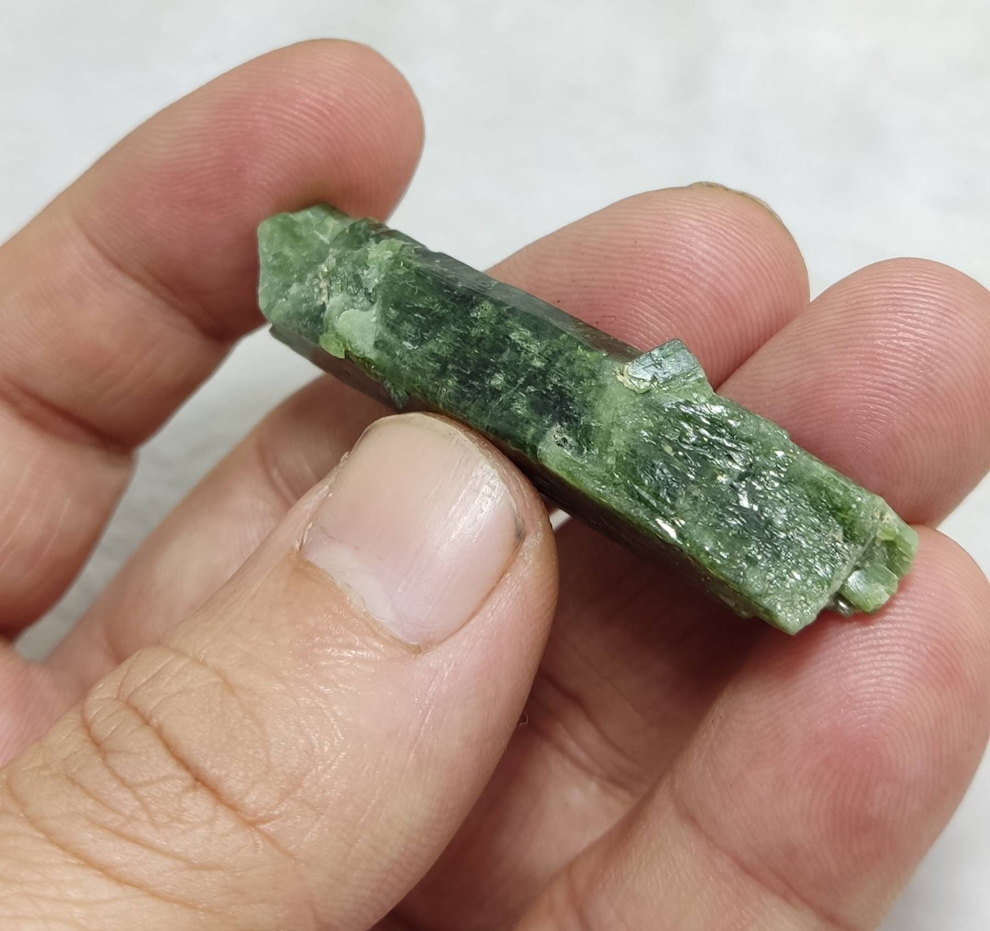 Green diopside crystal 16 grams