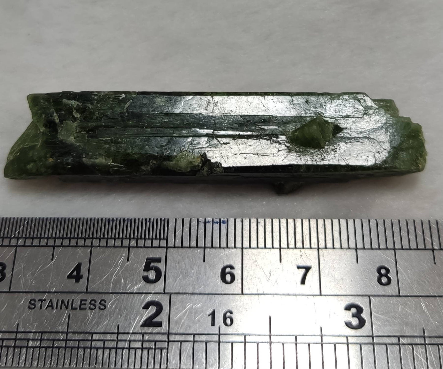 Green diopside crystal 16 grams