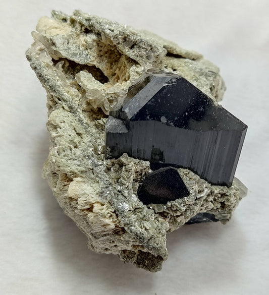 Tourmaline crystals specimen with quartz and mica 374 grams