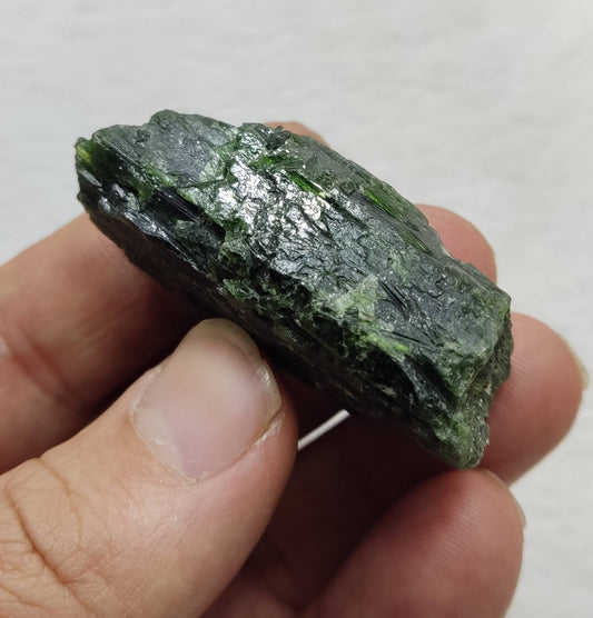 Green diopside crystal 43 grams