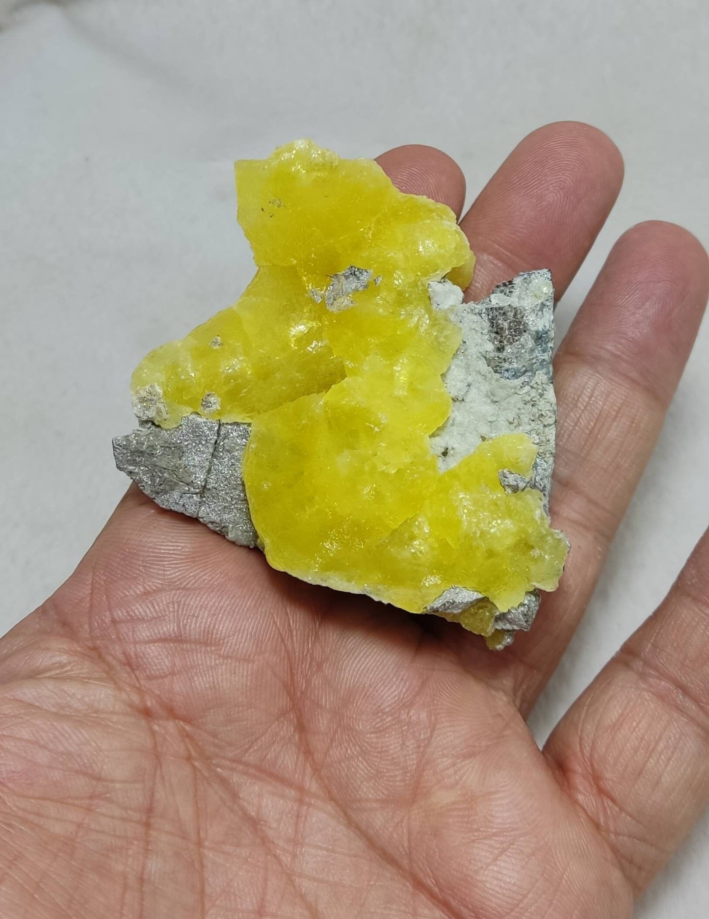 Natural yellow Brucite crystal specimen with chromite 57 grams