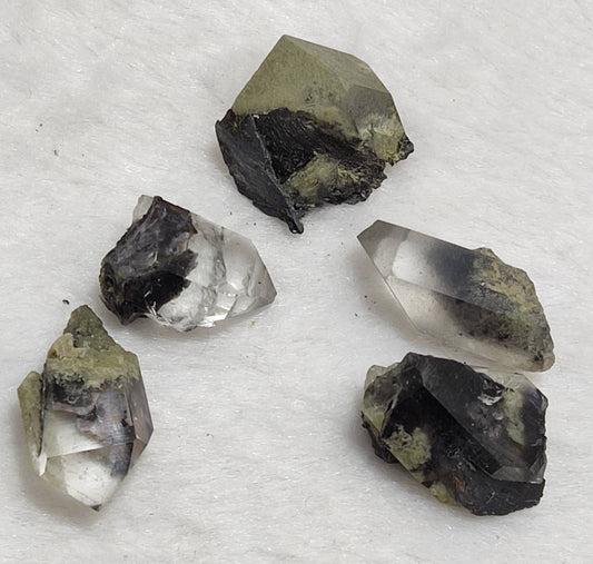 Brookite included Quartz Crystals 5 pieces