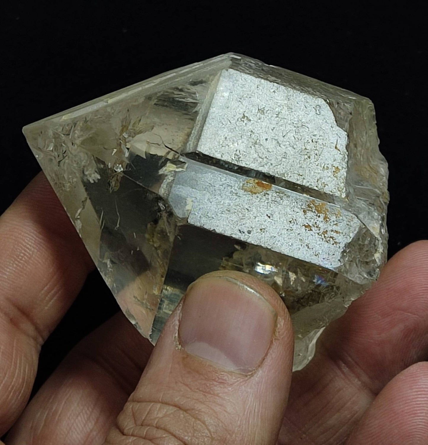 An amazing specimen of terminated Quartz Crystal 216 grams