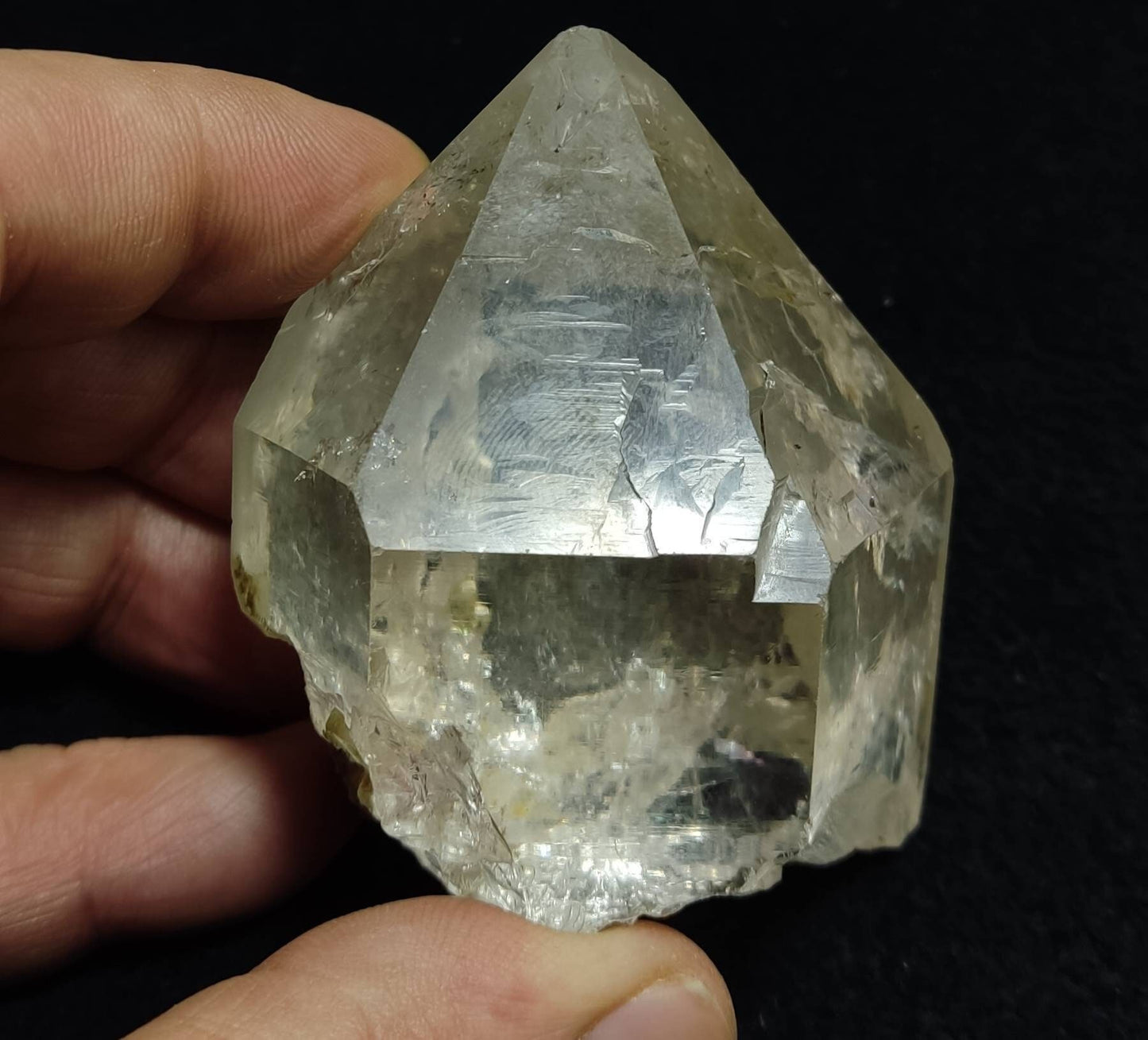 An amazing specimen of terminated Quartz Crystal 216 grams