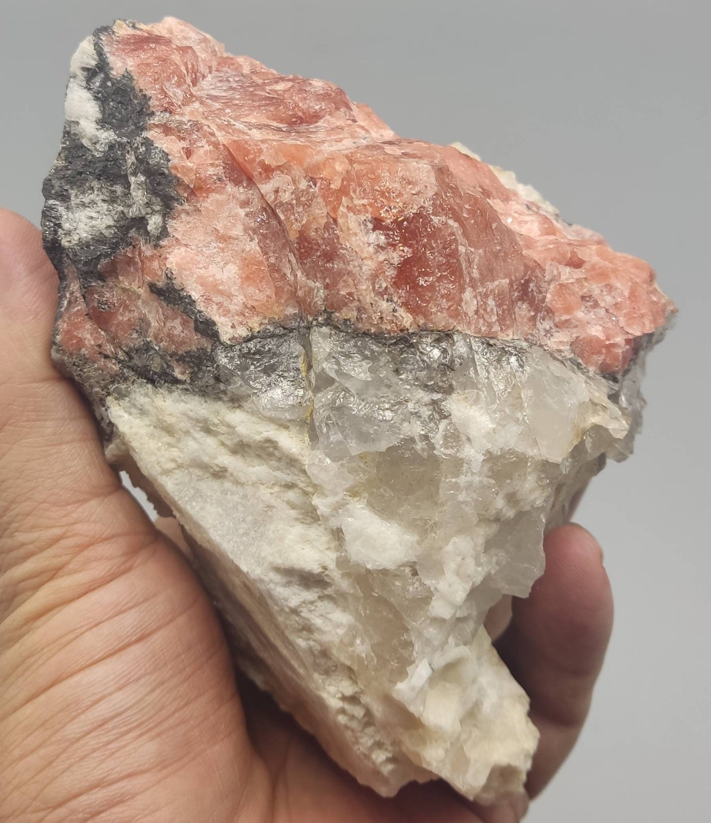 An aesthetic combo specimen of triplite, apatite, mica, quartz and albite 1050 grams