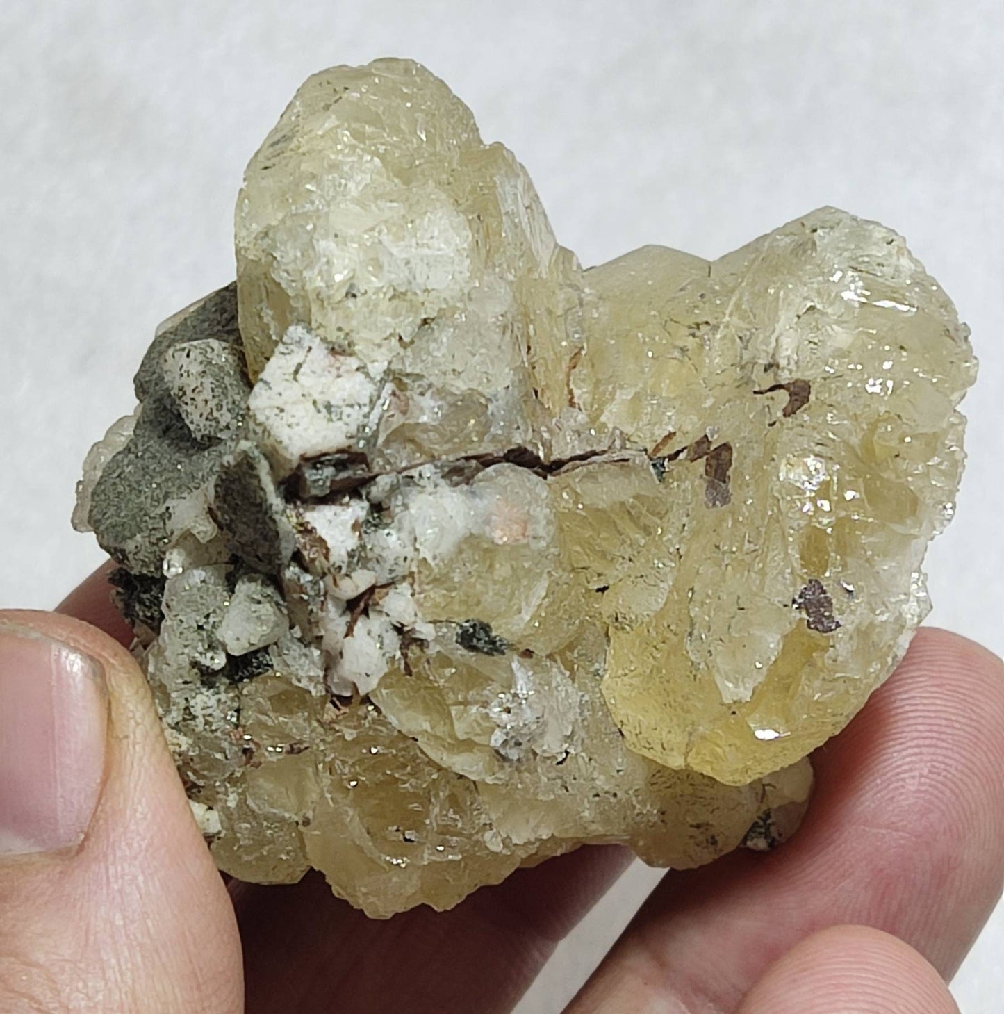 Apatite crystals specimen 115 grams