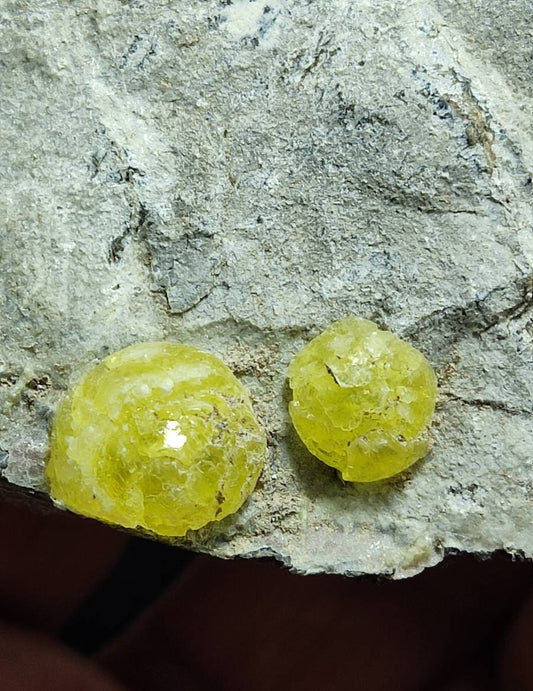 Natural yellow color Brucite crystals on matrix of chromite 114 grams