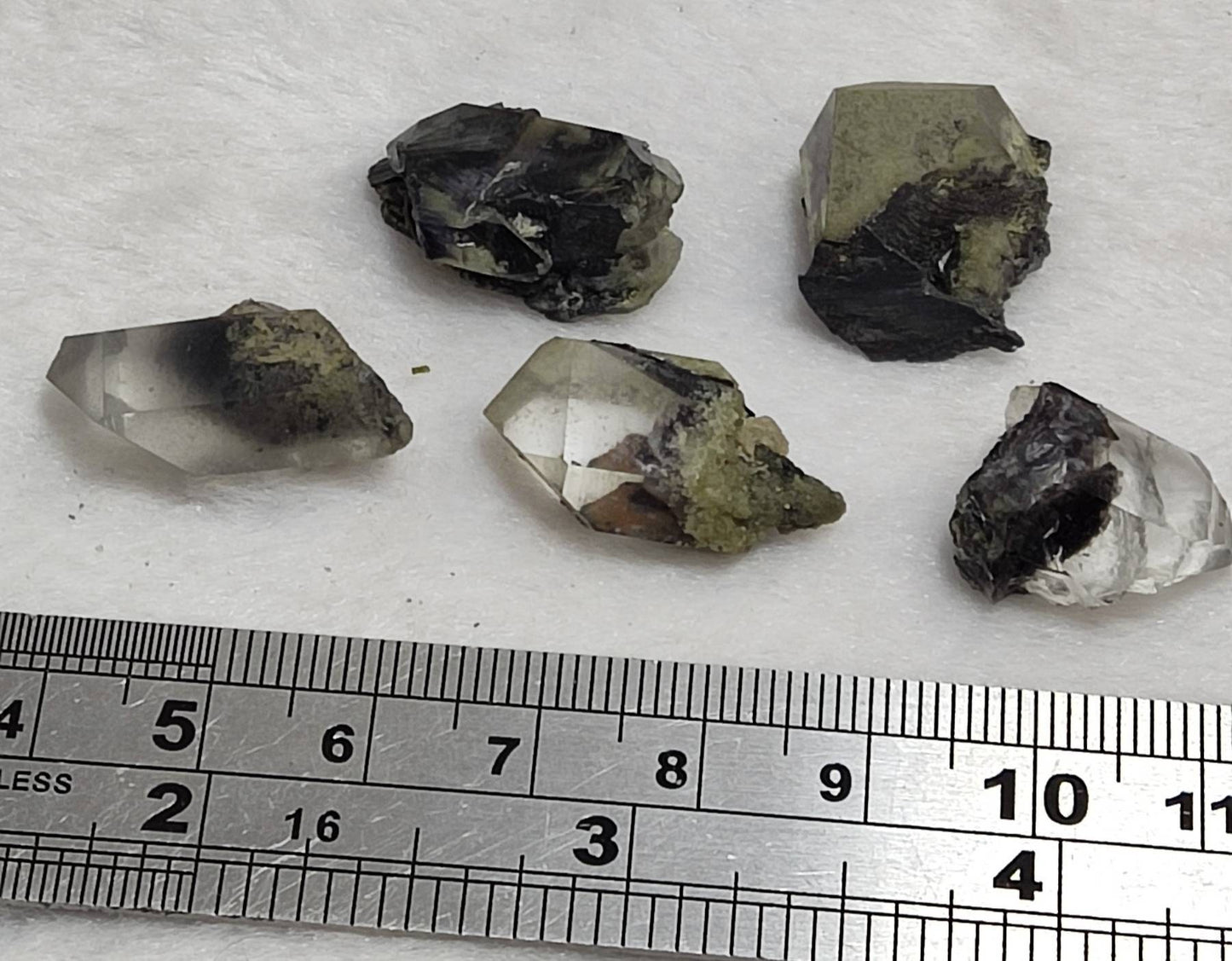 Brookite included Quartz Crystals 5 pieces